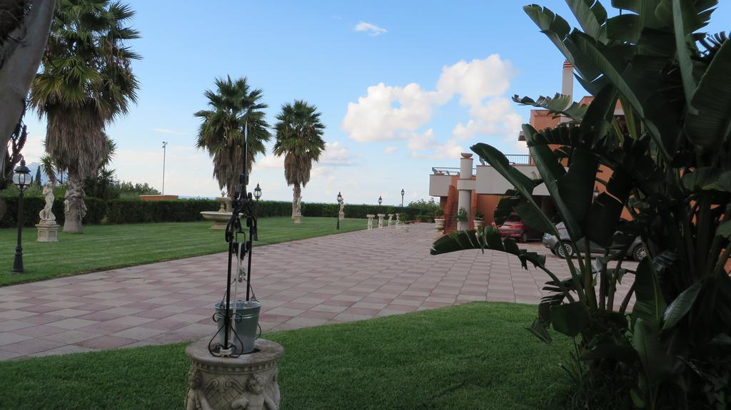 Il Giardino Monticciolo Hotel Castellammare del Golfo Luaran gambar