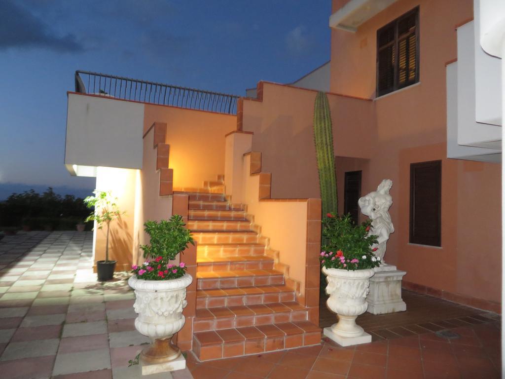 Il Giardino Monticciolo Hotel Castellammare del Golfo Luaran gambar
