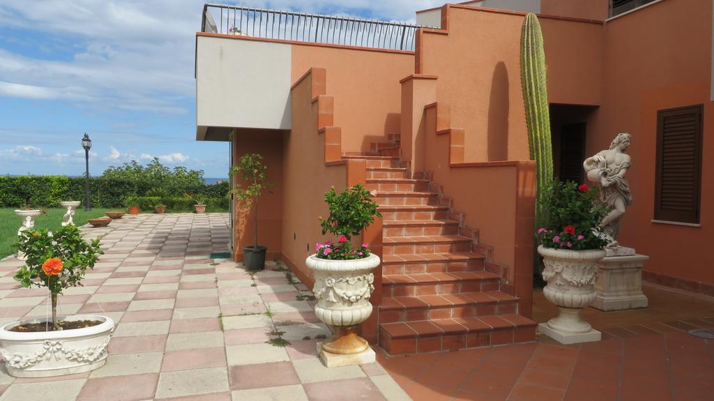 Il Giardino Monticciolo Hotel Castellammare del Golfo Luaran gambar