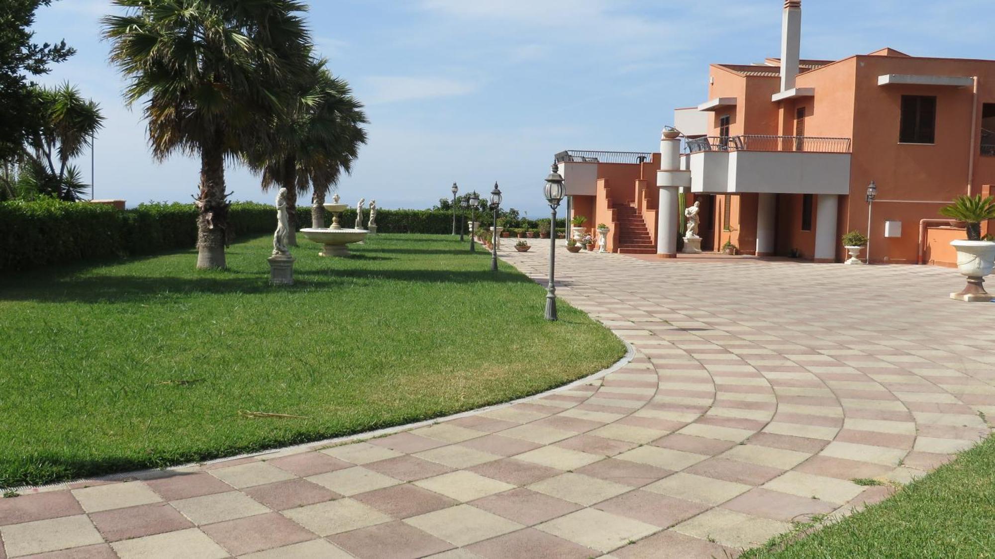 Il Giardino Monticciolo Hotel Castellammare del Golfo Luaran gambar