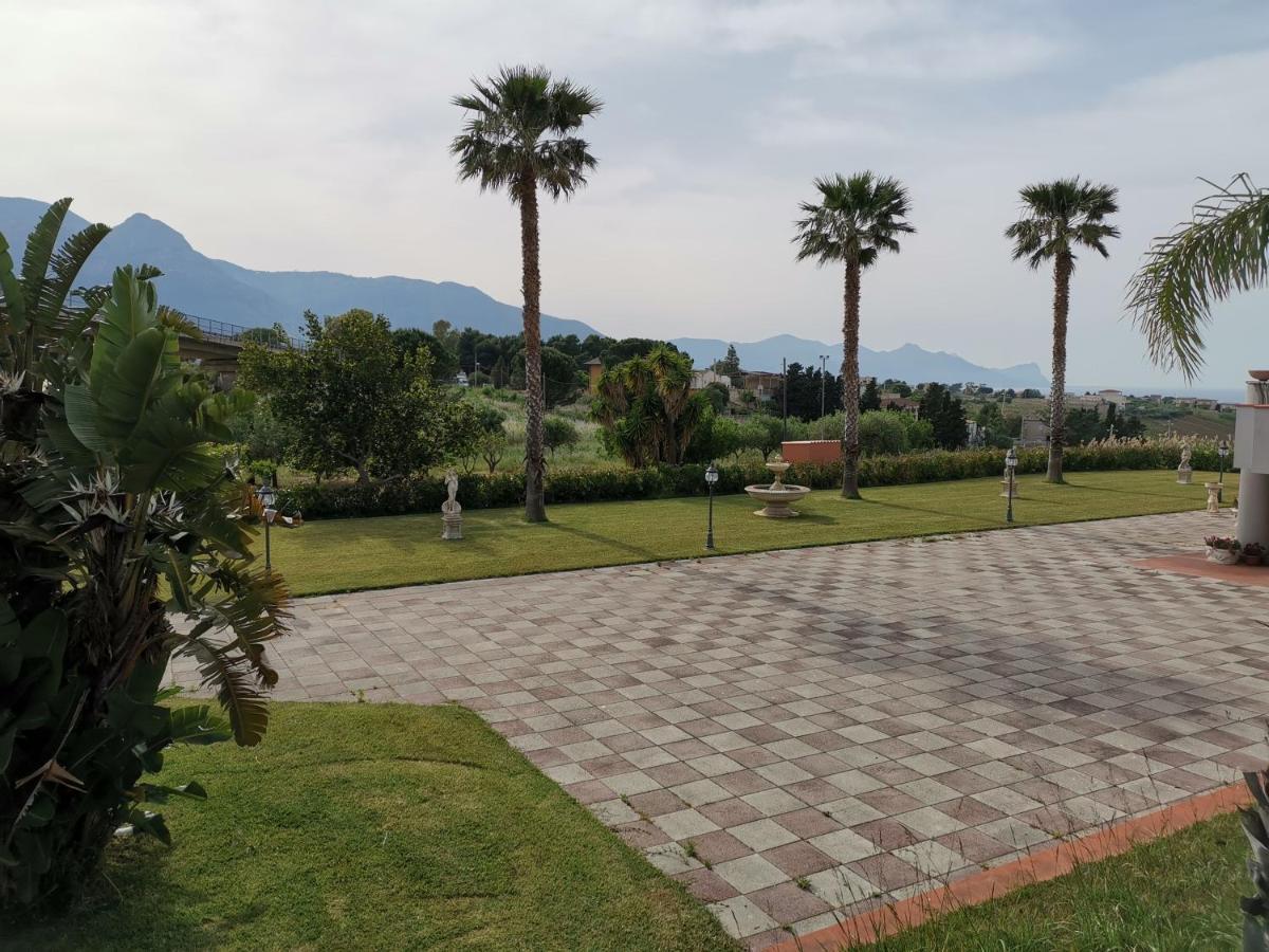 Il Giardino Monticciolo Hotel Castellammare del Golfo Luaran gambar